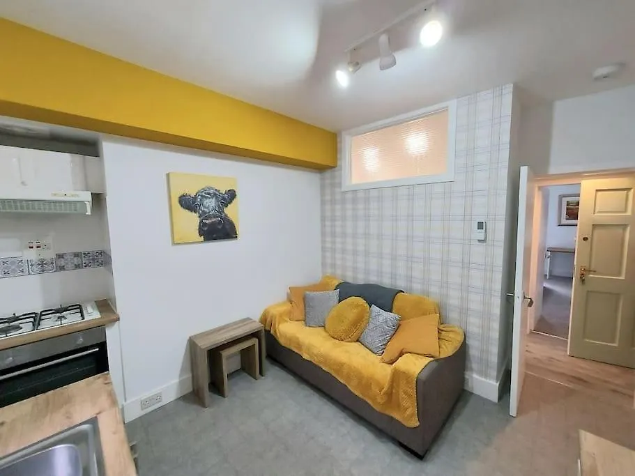 Apartment Granite Getaways - The Terrace Below Aberdeen
