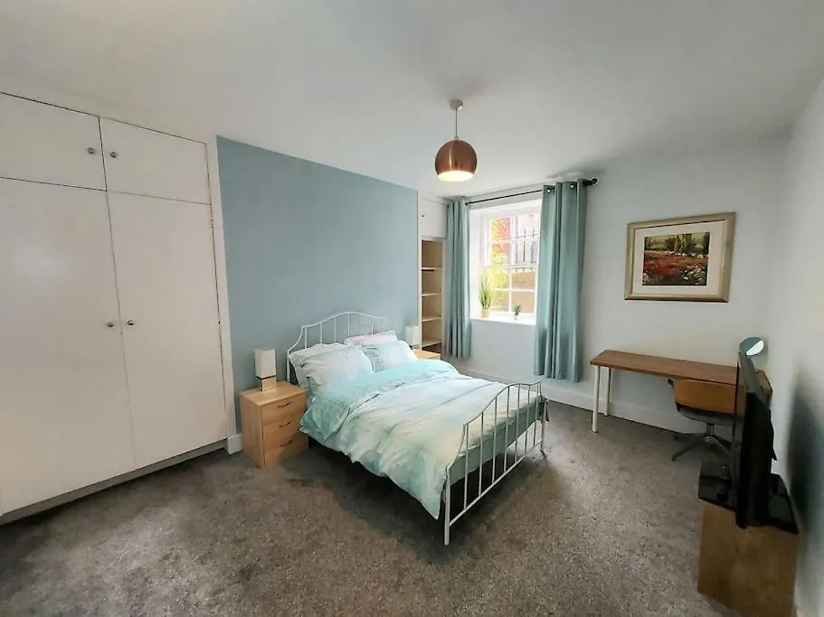 Granite Getaways - The Terrace Below Aberdeen Apartment